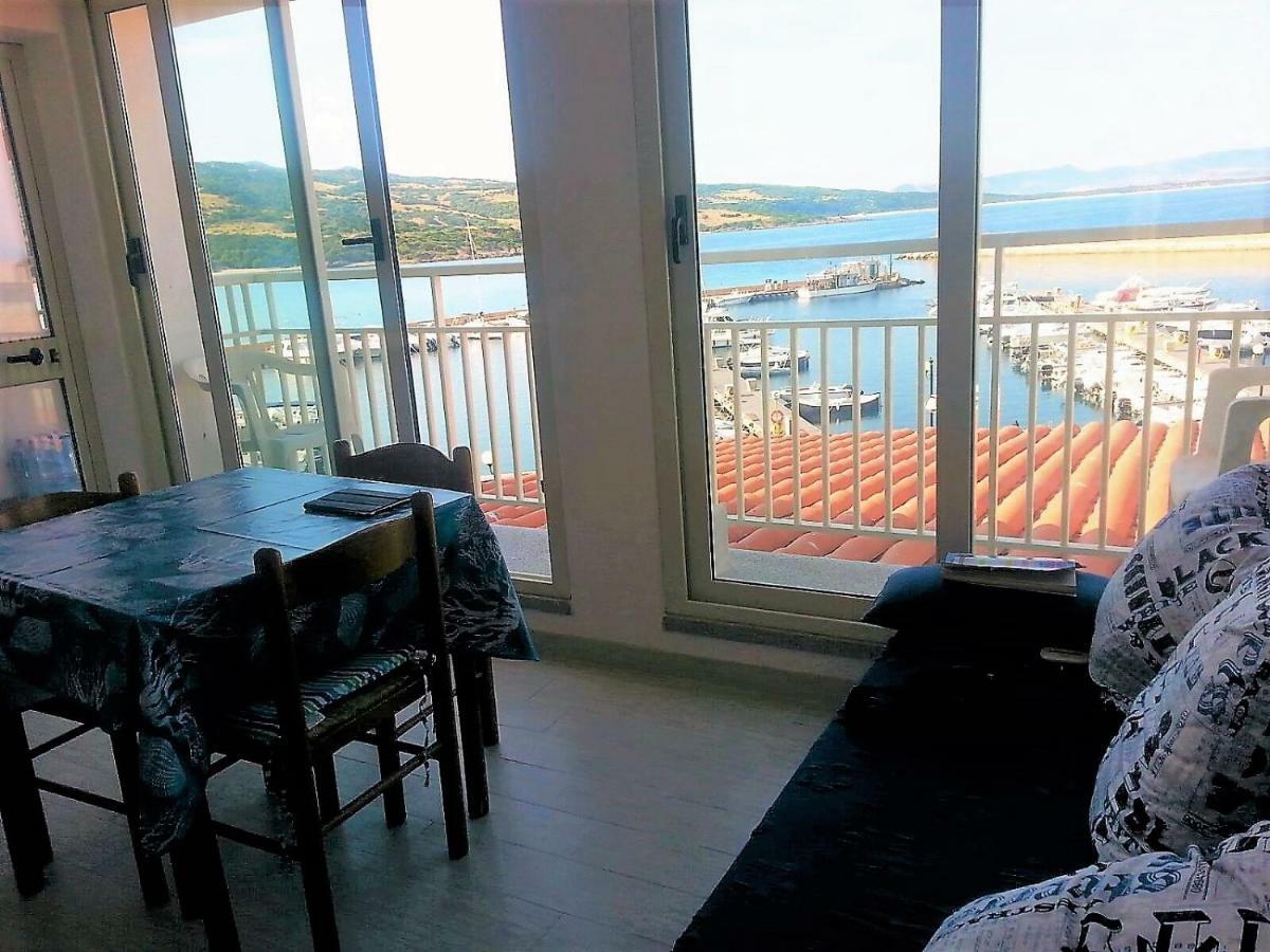 דירות איזולה רוסה Fronte Mare Bella Vista מראה חיצוני תמונה